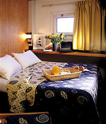 Stars Hotel Evry Courcouronnes المظهر الخارجي الصورة